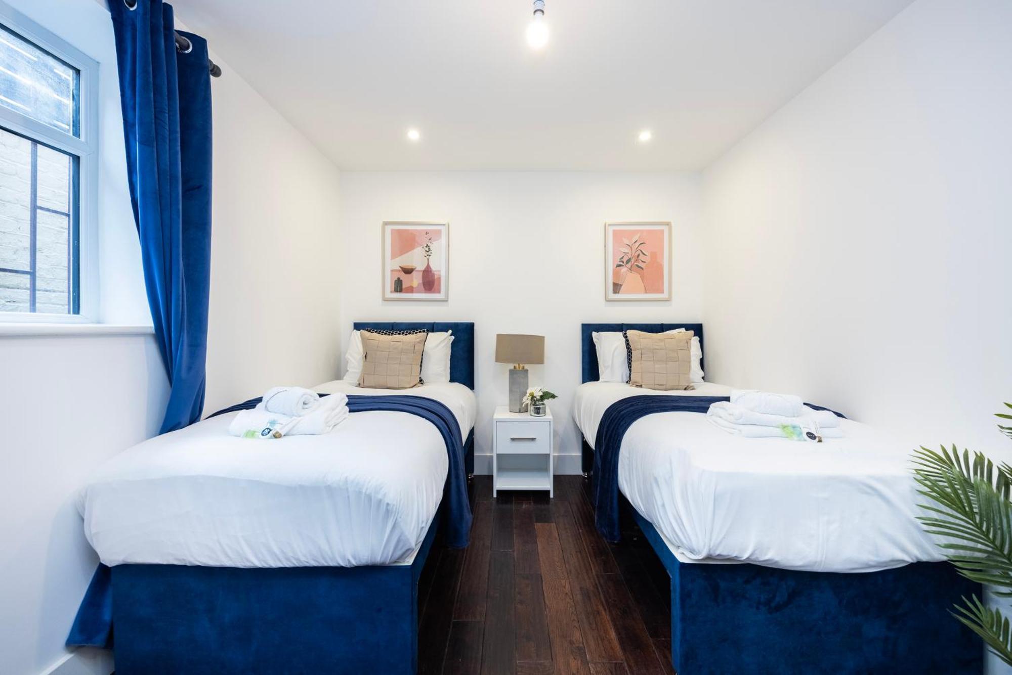 Block Of Apartments In Croydon ,Long Stays , Weekly & Monthly Offers , Contractors , Relocations , Leisure & Family Stays Екстериор снимка