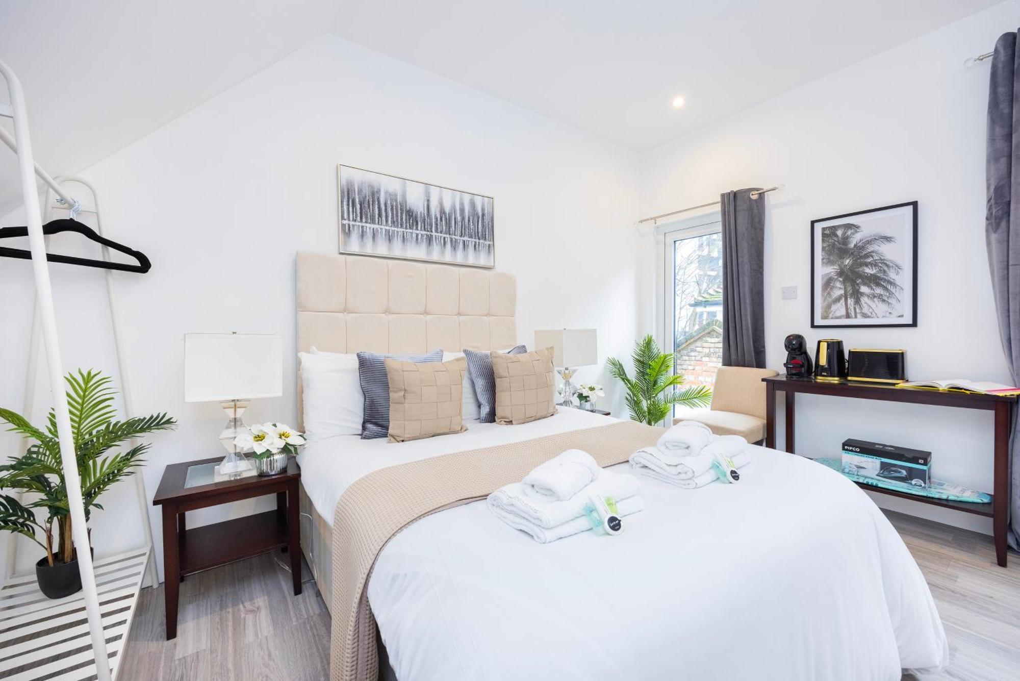 Block Of Apartments In Croydon ,Long Stays , Weekly & Monthly Offers , Contractors , Relocations , Leisure & Family Stays Екстериор снимка